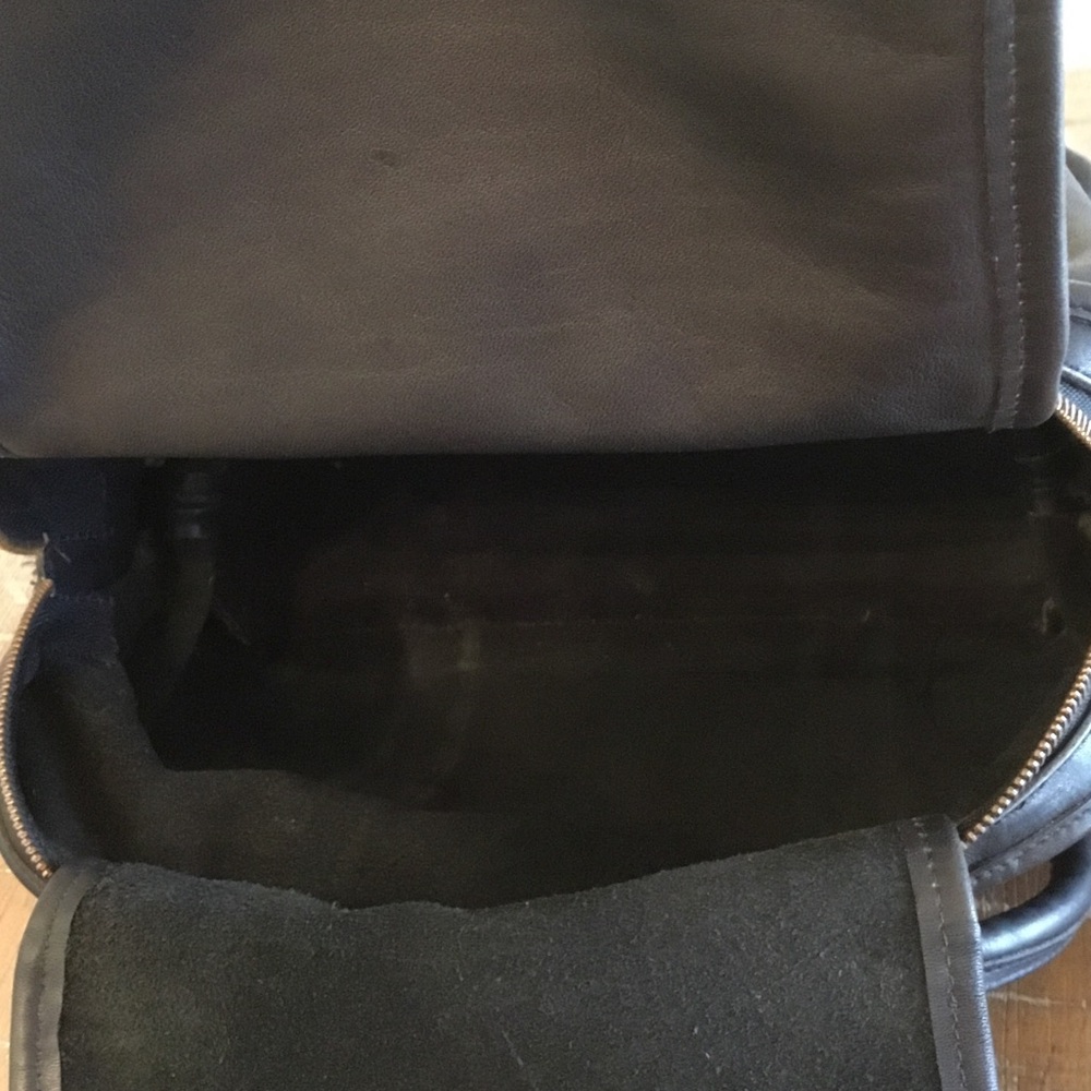 Vintage Coach Bag Soft Satchel Black Leather Doctors Bag with Gold Hardware - Picture 9 of 12